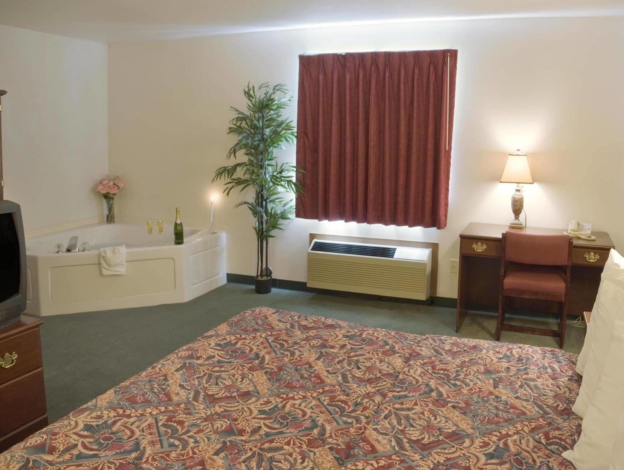 Americas Best Value Inn - Gaylord Exteriör bild